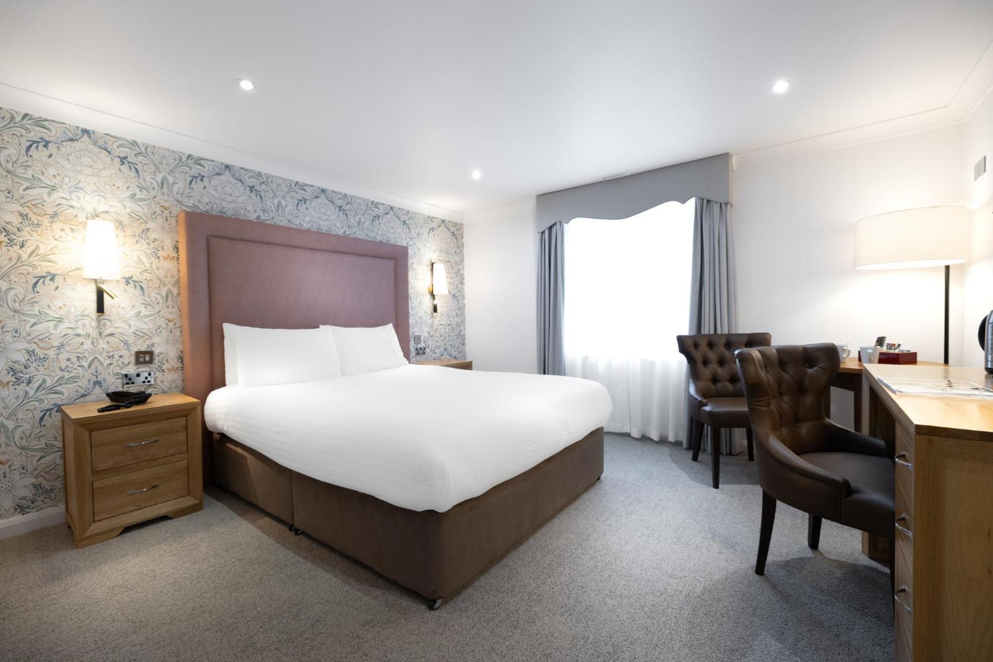 Milford Hall Salisbury Ngoại thất bức ảnh