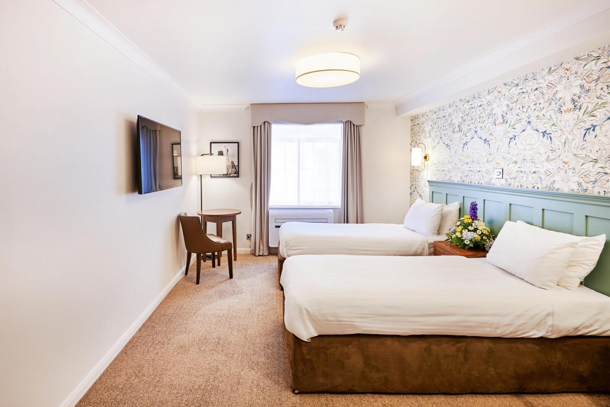 Milford Hall Salisbury Ngoại thất bức ảnh